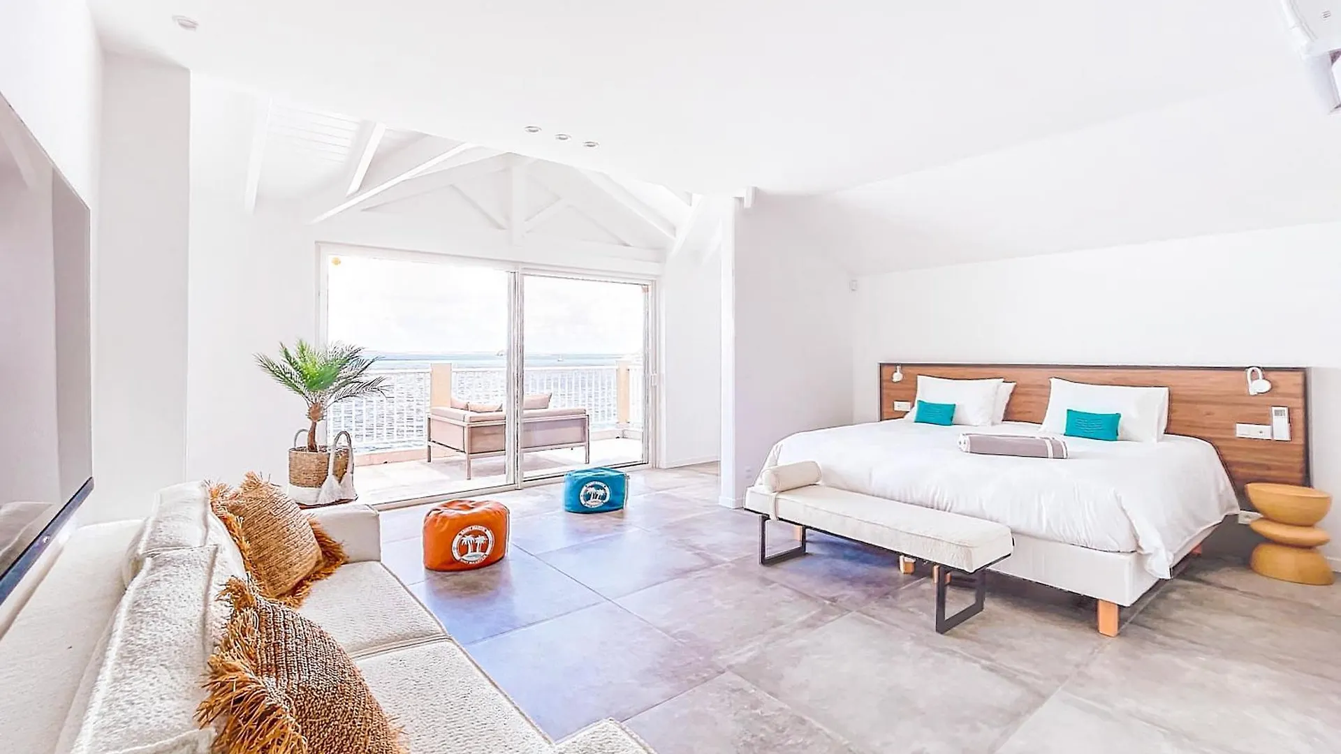 Vila Mogador Beach House, Luxury And Uniqueness In Grand Case.