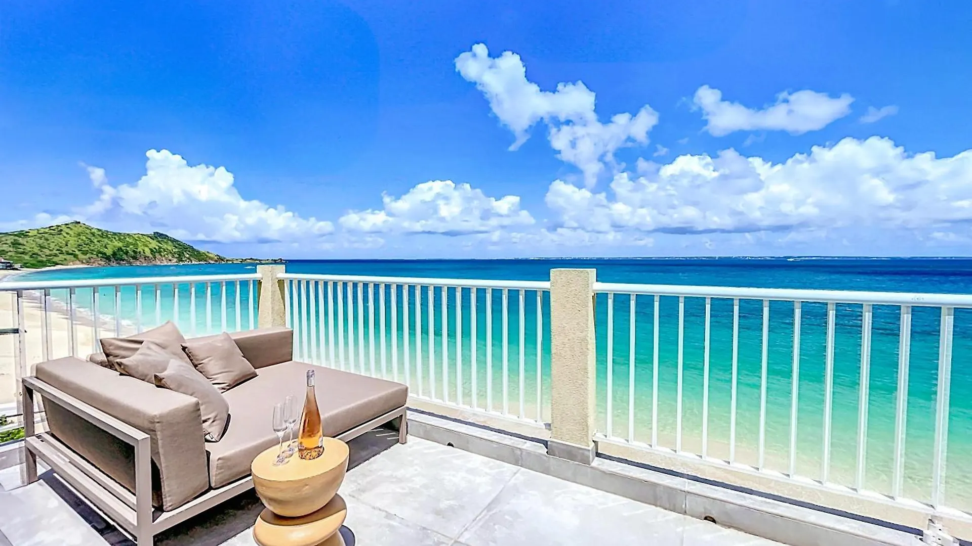Vila Mogador Beach House, Luxury And Uniqueness In Grand Case.